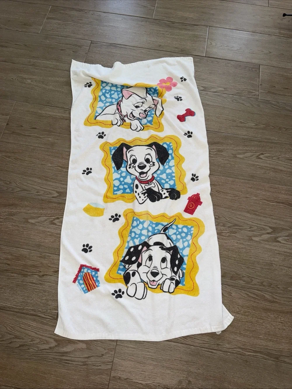 VTG 90s 101 DALMATIONS Bath Beach Towel DISNEY